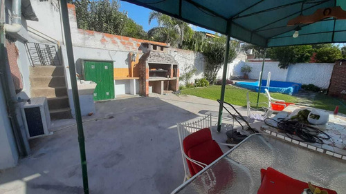Imagen 4 de 8 de Casa Sobre Avenida Ratti Al 4200 A Metros Acceso Oeste