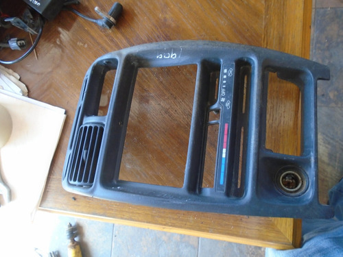 Vendo Mueble De Radio De Suzuki Baleno Año 1999