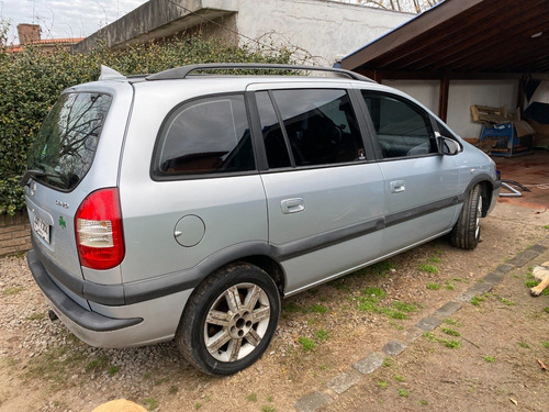 Imagen 3 de 10 de Chevrolet Zafira 2.0 16v