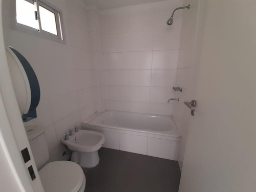 Imagen 10 de 17 de Venta - Oficina -consultorio - San Justo - Alquiler -inversión - Unlam
