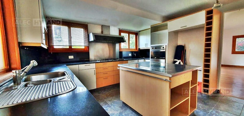 Imagen 11 de 30 de Casa 8 Ambientes En Venta En San Isidro, Acassuso, Vias/libert.