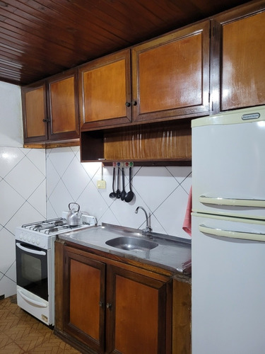 Imagen 13 de 18 de Alquiler De Casa Por Dia Con Piscina Y Quincho (uso Exclusivo). Ubicada En La Ciudad De Las Cataratas Del Iguazú, Puerto Iguazú, Misiones. Zona Céntrica