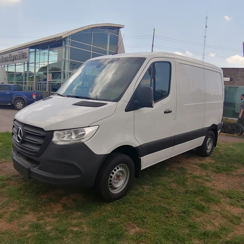 Imagen 3 de 8 de Sprinter Cargo Corta 311 Mod. 2021