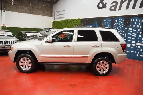 Jeep Grand Cherokee 5.7 Limited Premium V8 4x4 Mt