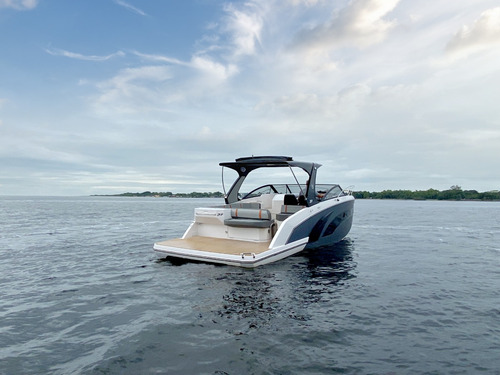 Lancha Triton Flyer 38 T-top || Zero ||
