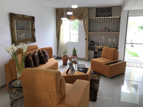Casa En Venta En Jamundi El Castillo