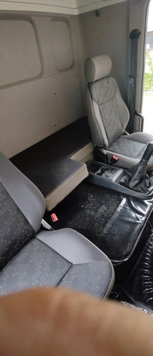Imagem 10 de 15 de Vw Constellation 6x2 25.390 6x2 Ano 2018 Com Kit Hidráulico