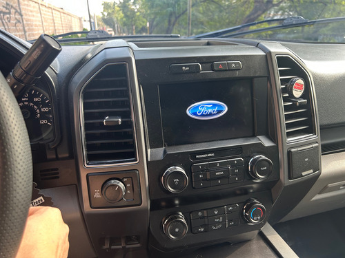 Ford F-150 5.0l Doble Cabina V8 4x4 At