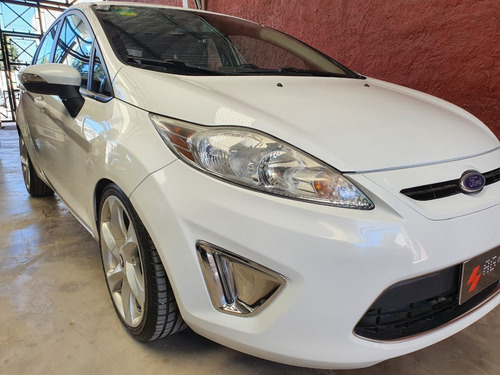Ford Fiesta Kinectic 2012 Titanium