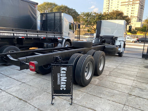 Imagem 4 de 10 de Vw 24-280 Consteletion Prime Ano 2022 Chassis 0km