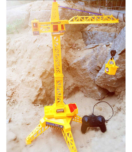Ingeniería De Grúas Sobre Orugas For La Construcción Con