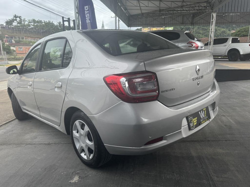 Renault Logan 1.6 8V 4p