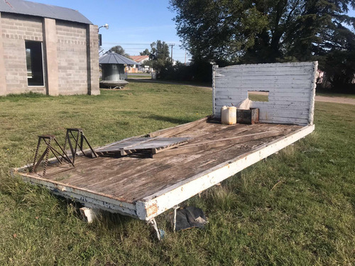 Caja Playa Para Camion De Acero Y Madera En Tres Arroyos