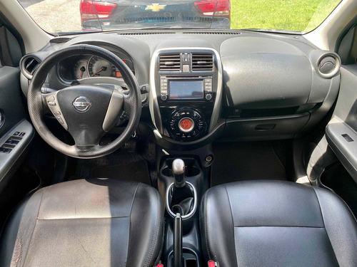 Imagem 7 de 10 de Nissan March 1.6 Sl 16v Flex 4p Manual