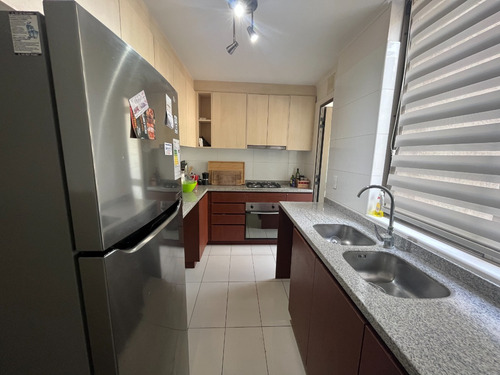 Dbs Propiedades Vende Hermoso Dpto 2d/2b C.patio 5200 Uf