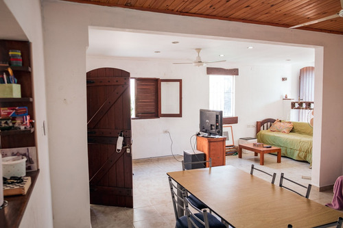 Imagen 18 de 30 de Casa Con Dpto, En Venta Dentro De Los 4 Bv.