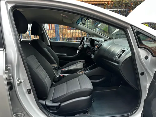 Kia CERATO PRO 1.6l Zenith At