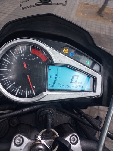 Imagen 7 de 17 de Hero Hunk 200r Azul 23 Mil Km Mod.2019 En Almagro 1300u$s