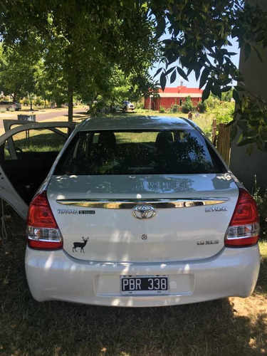 Toyota Etios 1.5 Sedan Xls 2015