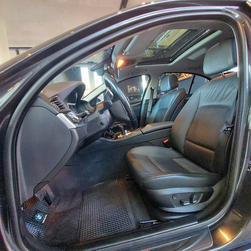 Imagen 14 de 15 de Bmw Serie 5 2011 4.4 550ia Premium 407cv Stept