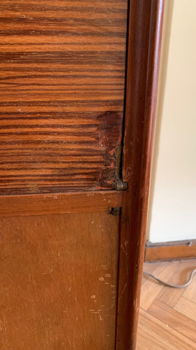 Mueble De Madera Guarda Copas Y Botellas (no Hago Envíos) (Usado)