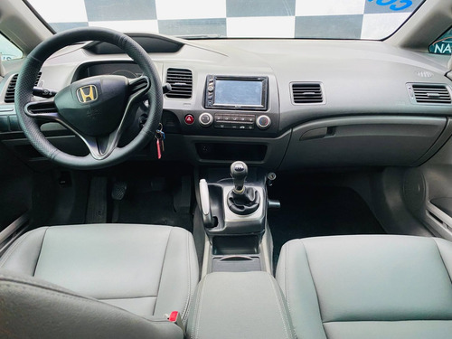 Imagem 13 de 15 de Honda Civic 1.8 Lxs 16v Flex 4p Manual