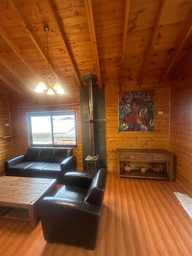 Se Vende Amplia Y Comoda Casa En Pichilemu Buena Ubicacion