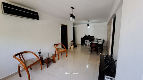 Venta De Apartamento. Urb Calicanto Resd Villa El Parque