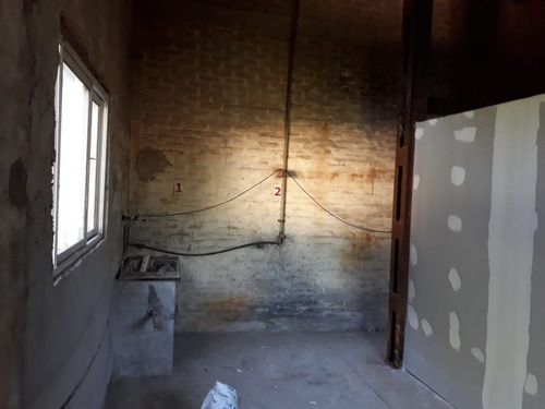 Imagen 5 de 8 de Galpon Con Vivienda En Venta En Pilar