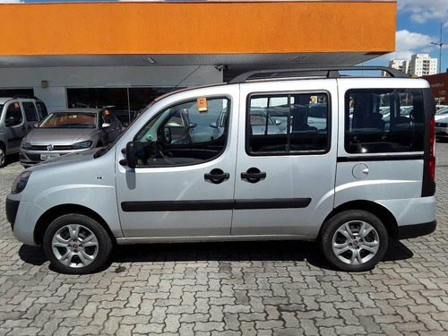 Imagem 3 de 9 de Fiat Doblò 1.8 Mpi Essence 7l 16v Flex 4p Manual