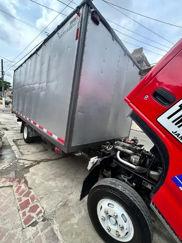 Tipo Furgon ,capacidad 4.5 Toneladas