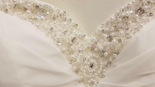 Imagem 5 de 7 de Vestido De Noiva Luxo Bordado Importado Já No Brasil