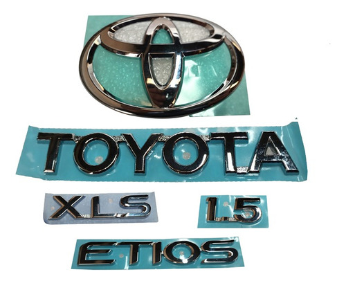 Insignias Emblemas Parte Trasera Toyota Etios Nuevo Original