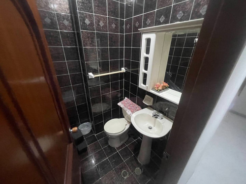 Solo Clientes Apartamento En Sabana Larga,4 Habitaciones-alquiler,completamente Amobladoapartamento En Sabana Larga,4 Habitaciones-alquiler,completamente Amoblado