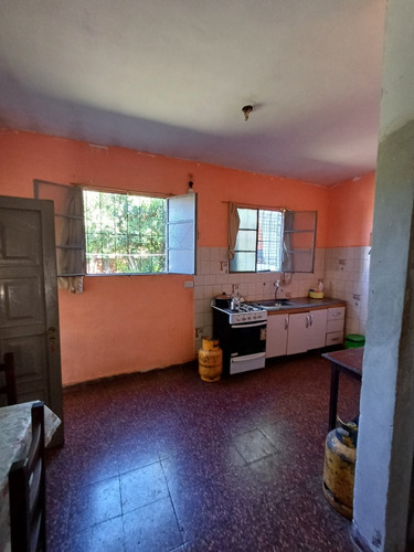 Vendo U$s 30.000 Casa Acebal/ C. Calderón 3 Dormi Fondo,coch