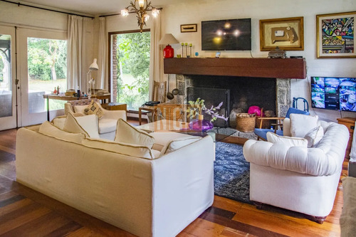 Una De Las Mejores Casas De La Zona De Golf
