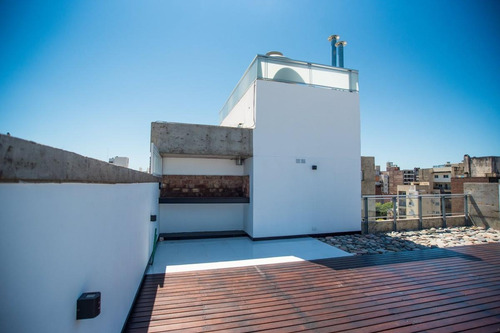 Imagen 16 de 18 de Departamento Venta Abasto 2 Dormitorios Auxiliar Amplio Terraza Parrillero Único Cochera