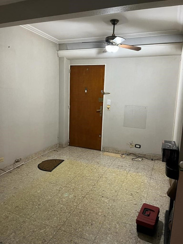 Departamento En Venta Ubicado En Balvanera, Capital Federal, Buenos Aires