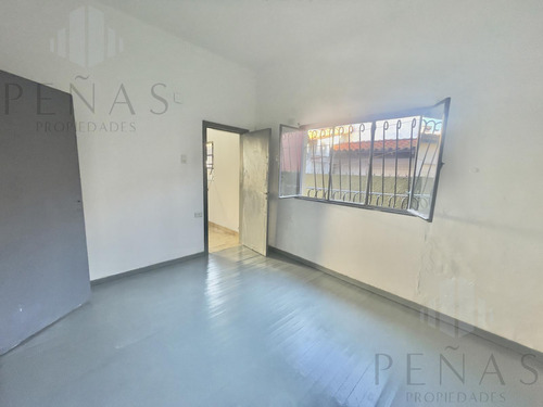 Casa Alquiler En Villa Ballester - Vivienda O Uso Comercial - 4 Amb, Jardín Y Garage