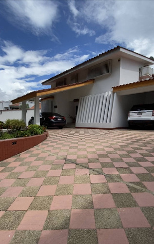 199319 Venta Casa, Urb. Prebo, Valencia, 733m², Con Piscina Y Tasca Solo Clientes