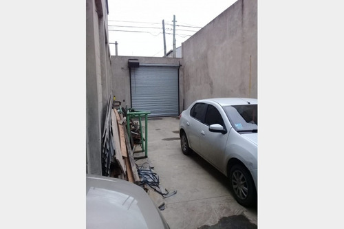 Imagen 2 de 10 de Galpon En Venta En Lomas Del Millon