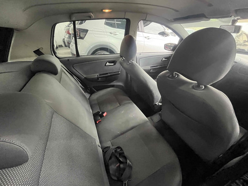 Volkswagen Fox 1.6 MI FLEX 8V 4P MANUAL