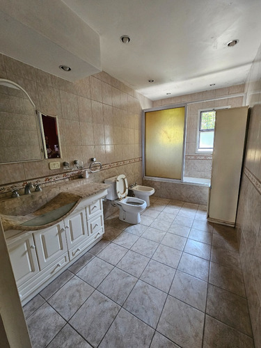 Casa De 5 Ambientes + Galpón Venta En Block