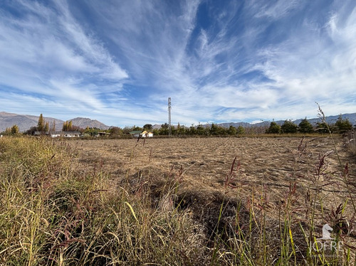 Parcela De Agrado En Sector Los Villares, Calle Larga.
