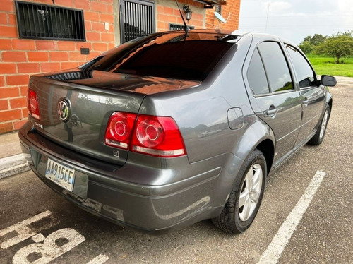Imagen 5 de 10 de Volkswagen Bora 2.0 2008 Automático