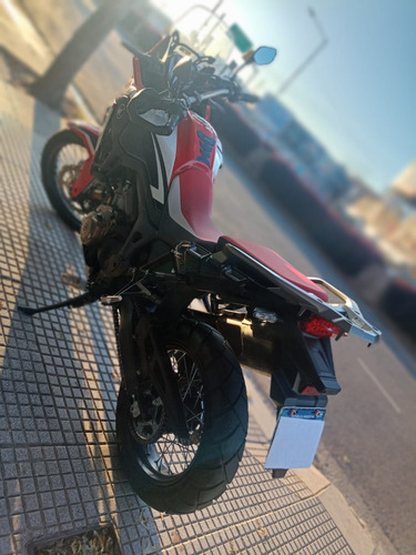 Honda Africa Twin At 1000 2017 Performance Bikes