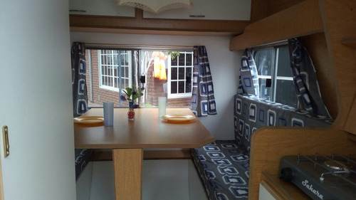 Imagen 13 de 15 de Casa Rodante Lomas Camping Modelo 240 Ronik