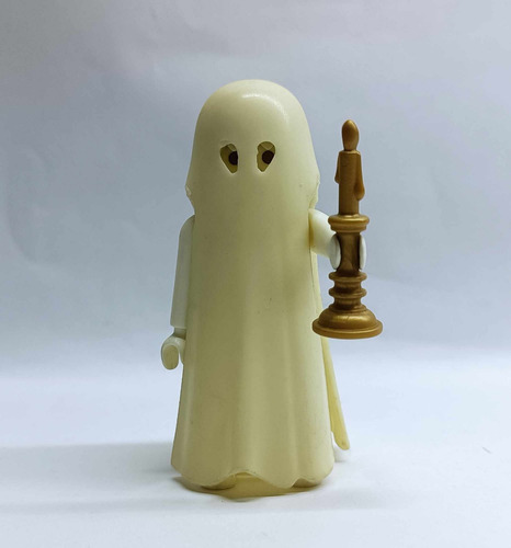 Playmobil Fantasma Del Castillo Con Candelabro Rtrmx