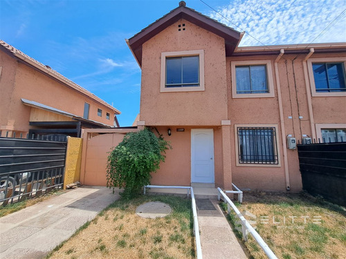 Casa En Arriendo De 4 Dormitorios 3 Baños En Talagante