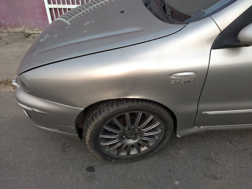 Imagem 10 de 11 de Fiat Marea 2003